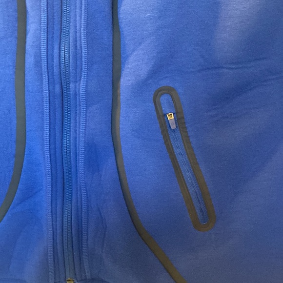 Great Blue Athleta womens Zip Up Hoodie Medium - Picture 2 of 8